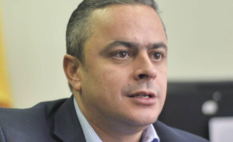  Juan Camilo Restrepo Gómez nuevo Comisionado para la Paz