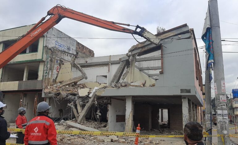  Continúa demolición de predios para el futuro proyecto Avenida Centenario – Calle 13