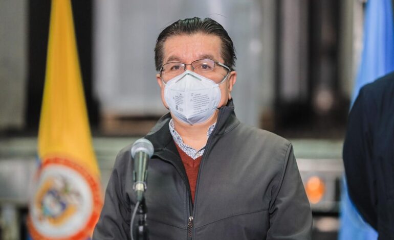  Seguimos con población susceptible y alta transmisión: Minsalud