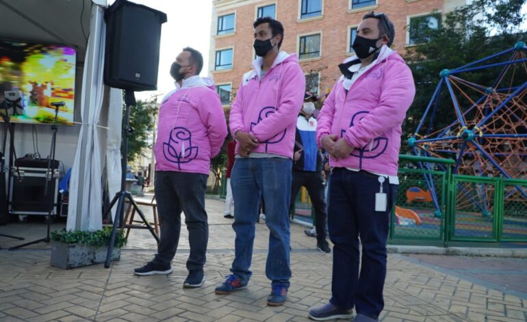  Trabajadores de la Zona Rosa, se unen para crear la ‘Brigada Rosa’